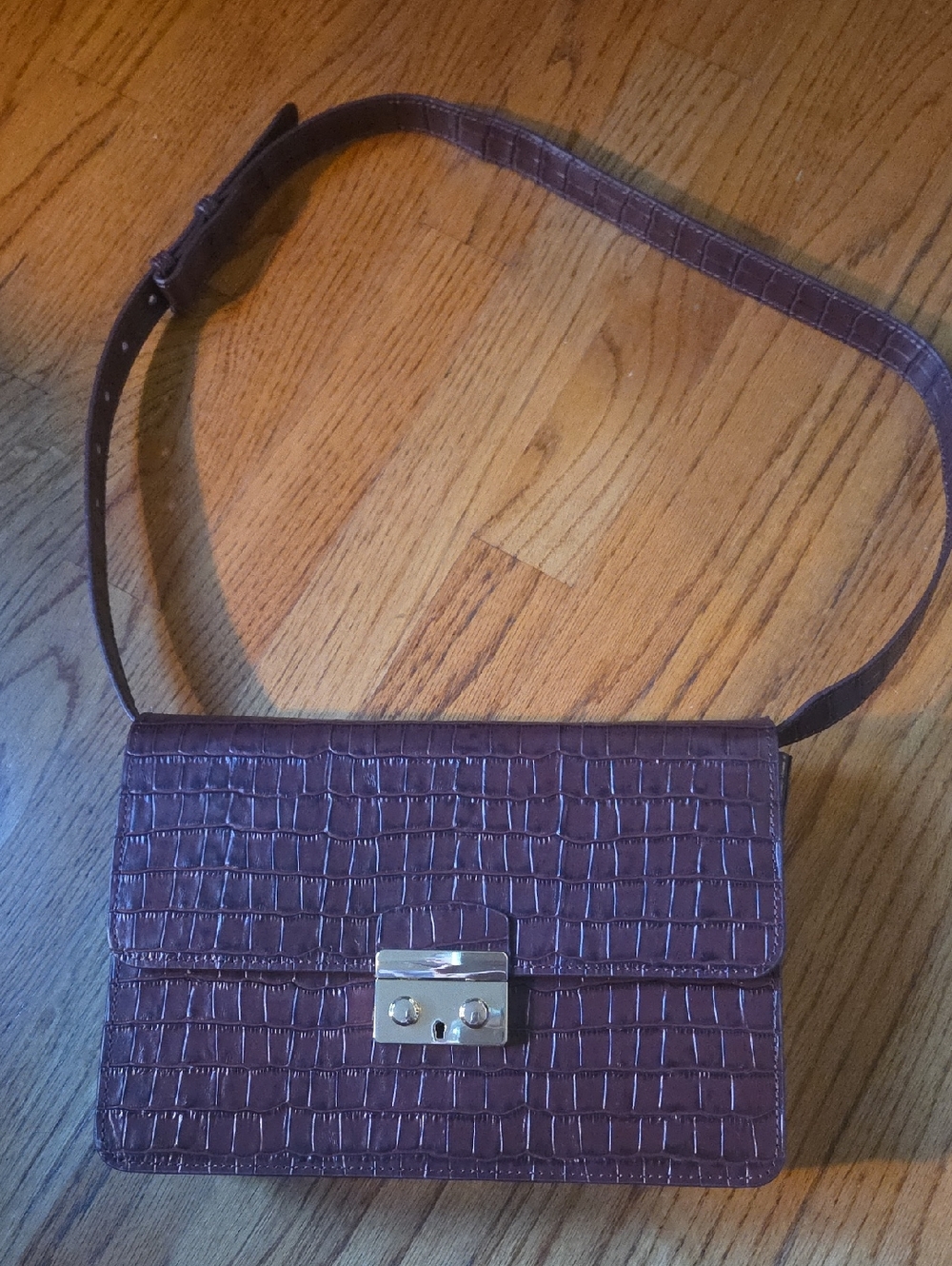 Tuckernuck Croc Purse
